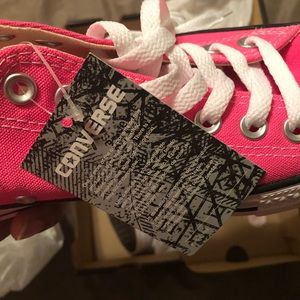 Pink Converse all stars
